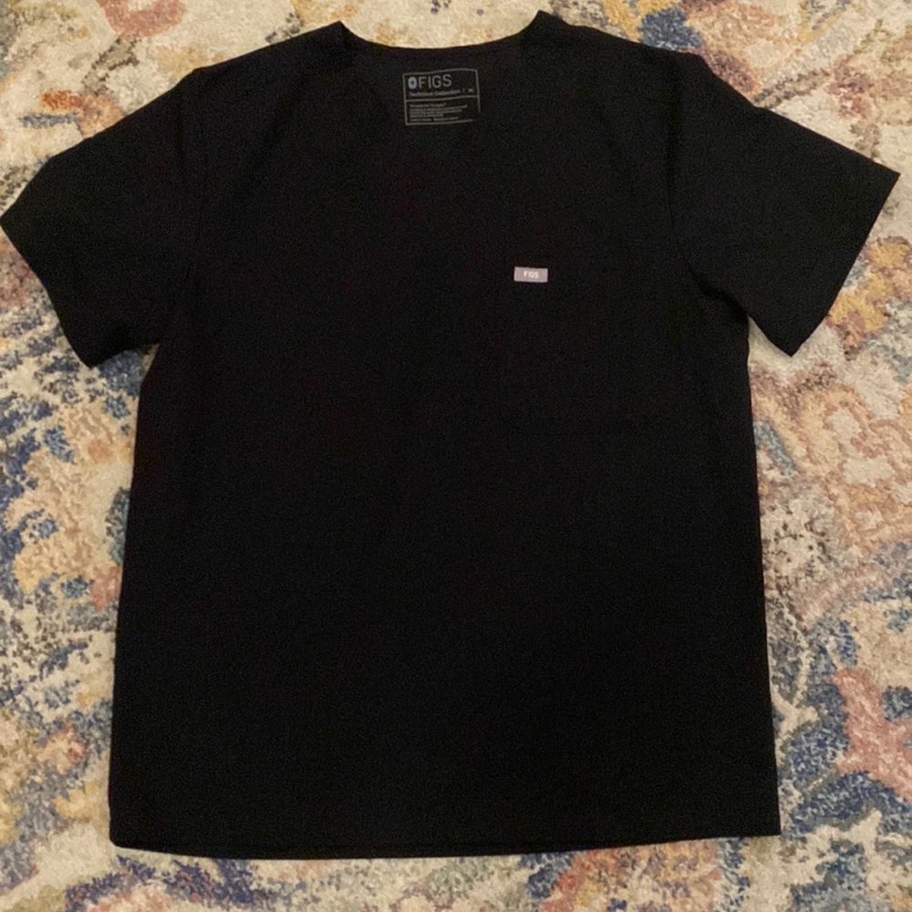 Men’s Fig Scrub Top